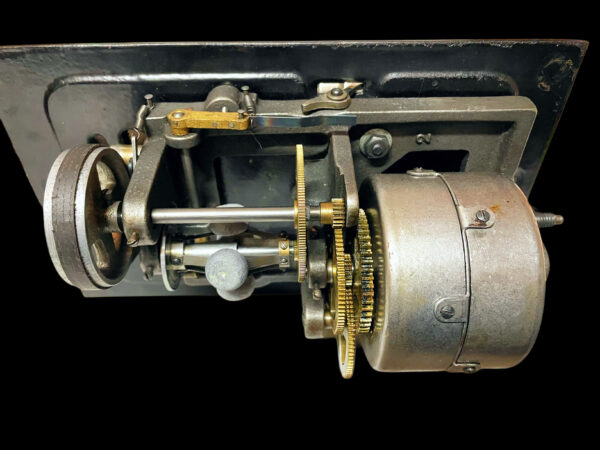 Columbia "BK" cylinder Phonograph - Image 9