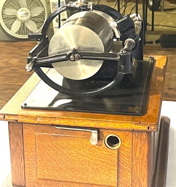 RARE... early model Edison Concert Phonograph - Image 5