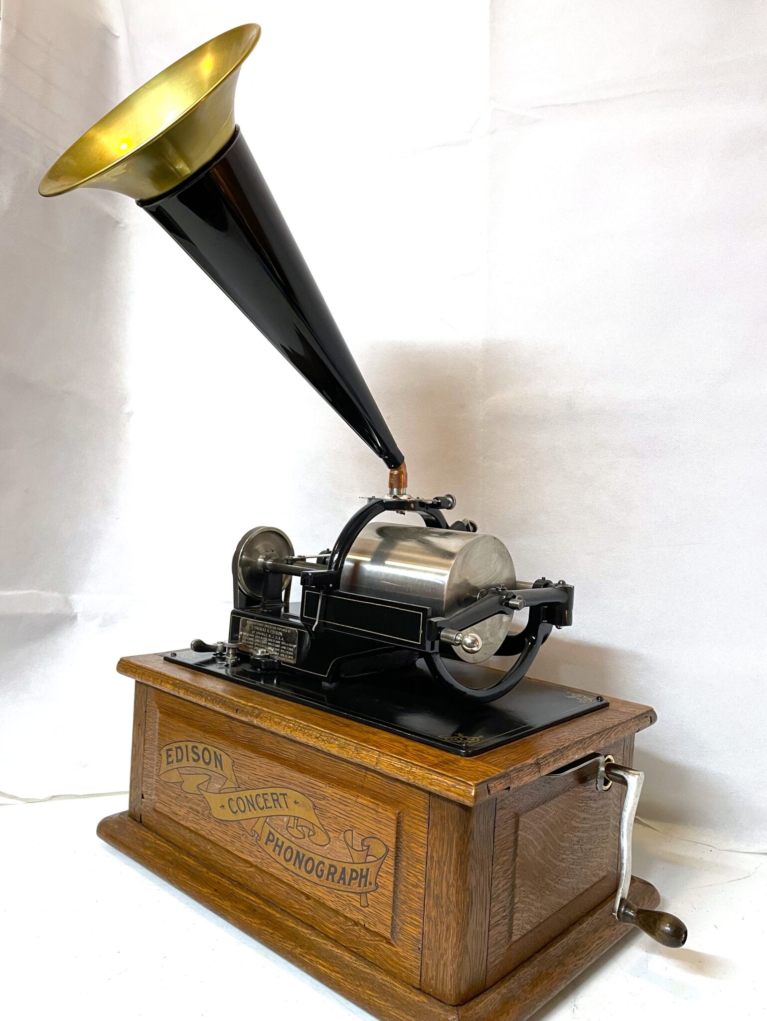 RARE… early model Edison Concert Phonograph – 4-4 Time