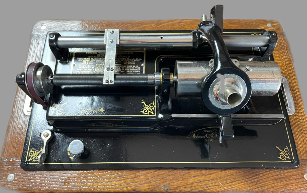 Edison Triumph Cylinder Phonograph Model D – 4-4 Time