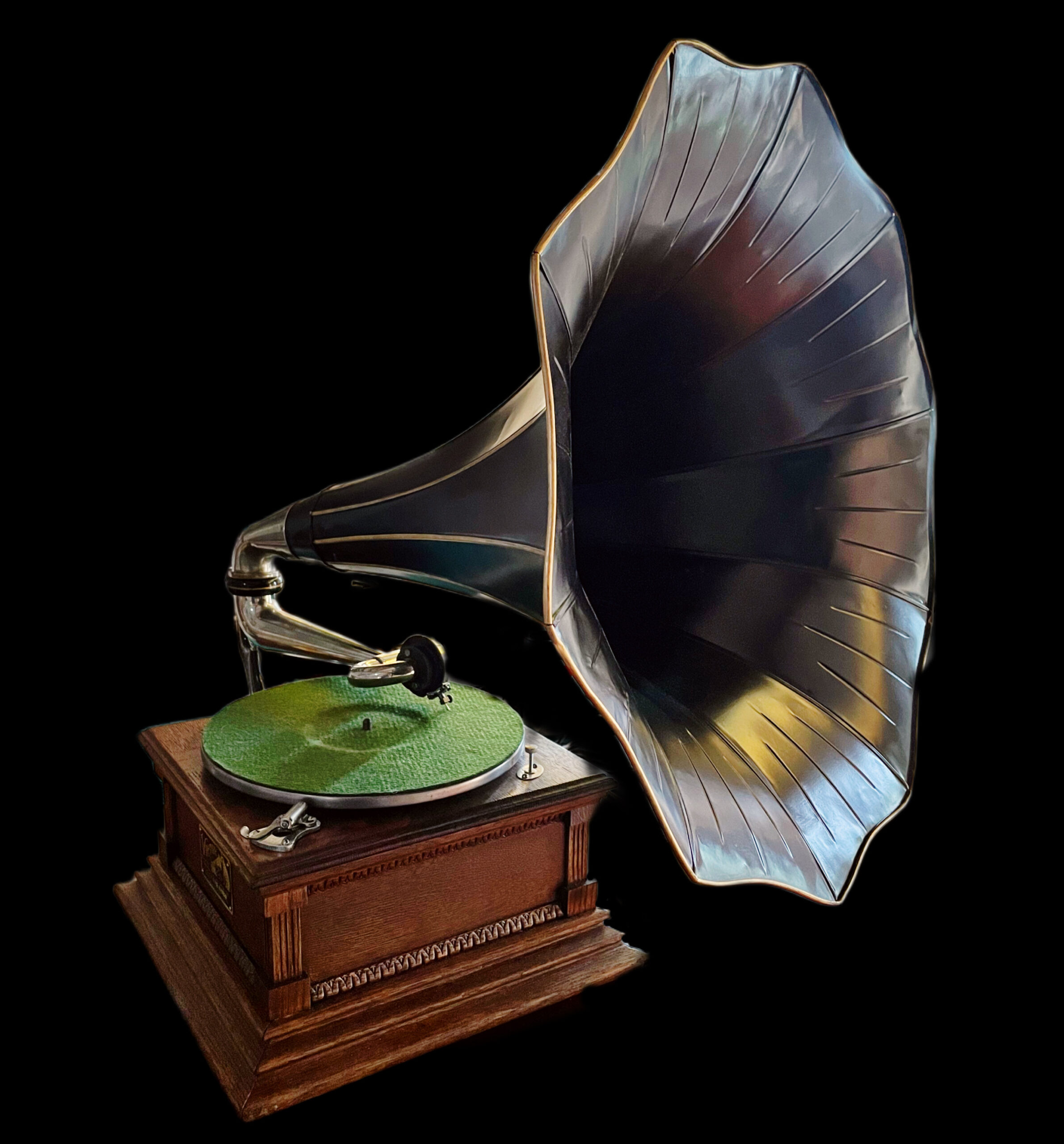 Victor “M” Phonograph