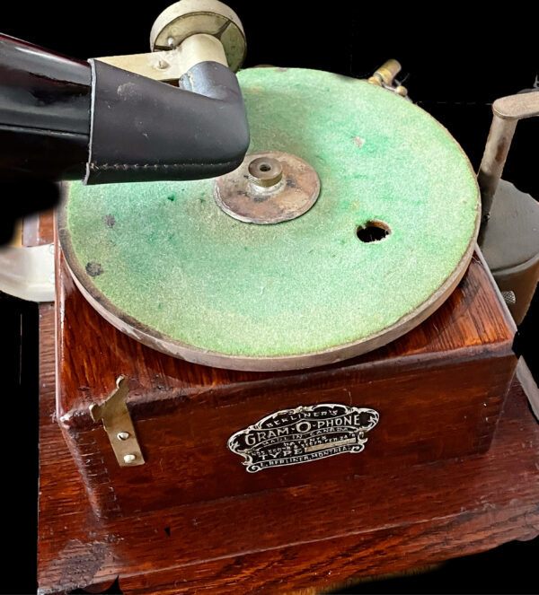 Berliner "Model A" 1900 Gramophone (Canadian) - Image 5