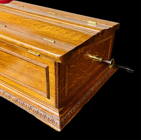 Regina Style 26 Oak "Coffin Top" Music Box  - Image 14