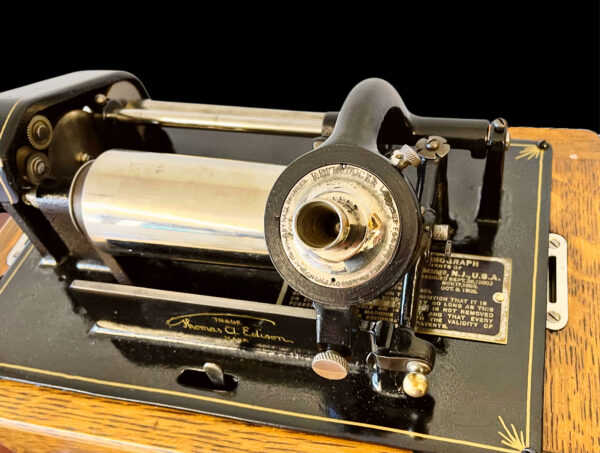 Edison Standard Phonograph with 2/4 Gearing - Image 4