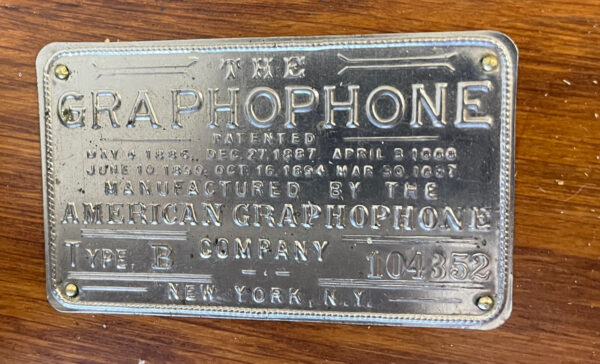 Columbia Graphophone Type B "Eagle" Phonograph with Nickel horn - Image 7