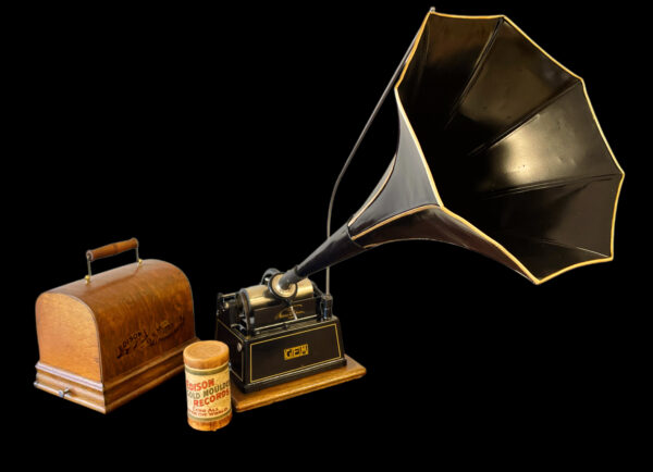 Edison GEM Phonograph with 20-inch Gem Horn!