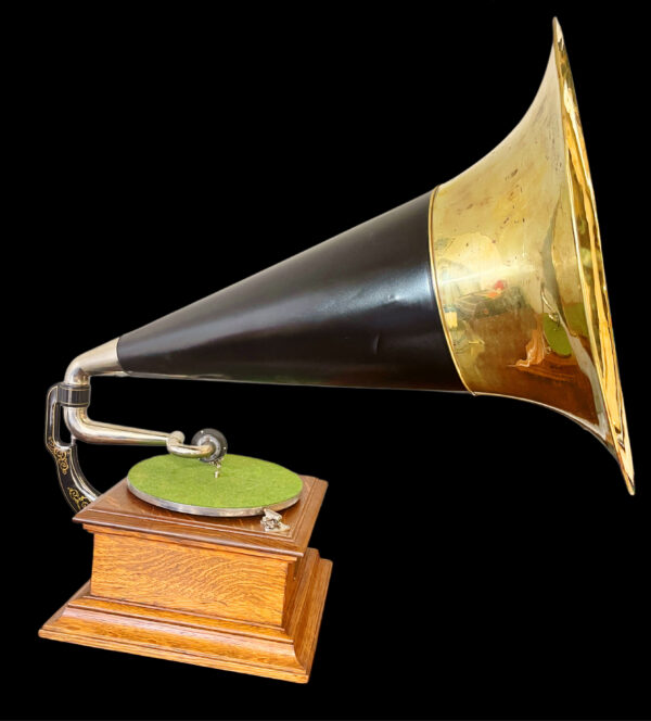 1912 Victor II Phonograph With Original Victor Horn - Image 3