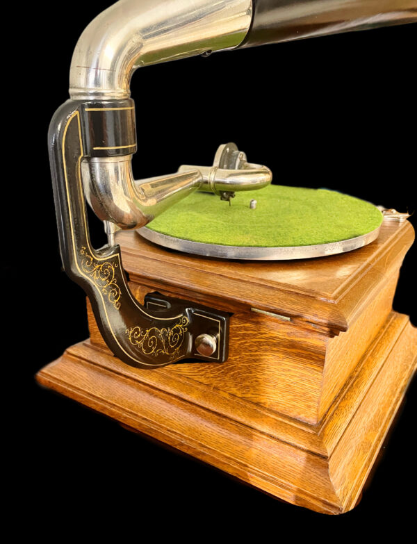 1912 Victor II Phonograph With Original Victor Horn - Image 6