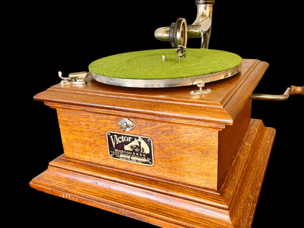 1912 Victor II Phonograph With Original Victor Horn - Image 5