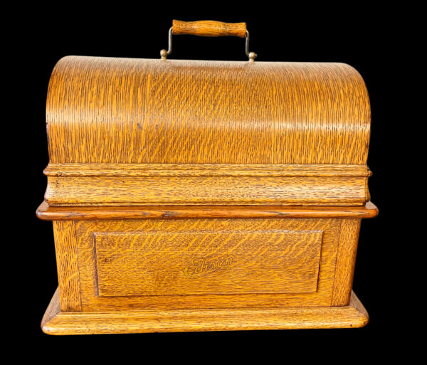 Edison Triumph “E” Phonograph with cygnet wood horn - Image 4
