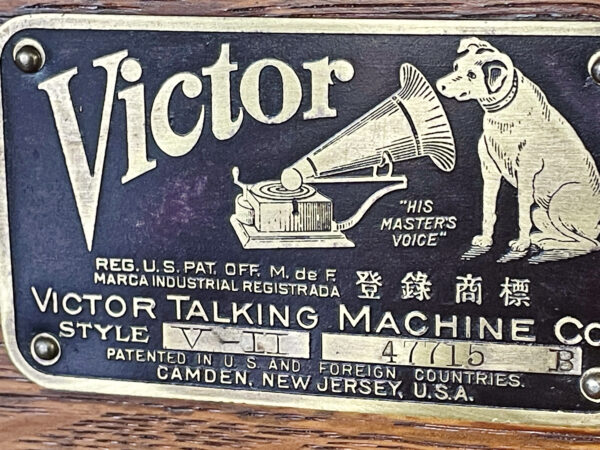 1912 Victor II Phonograph With Original Victor Horn - Image 9