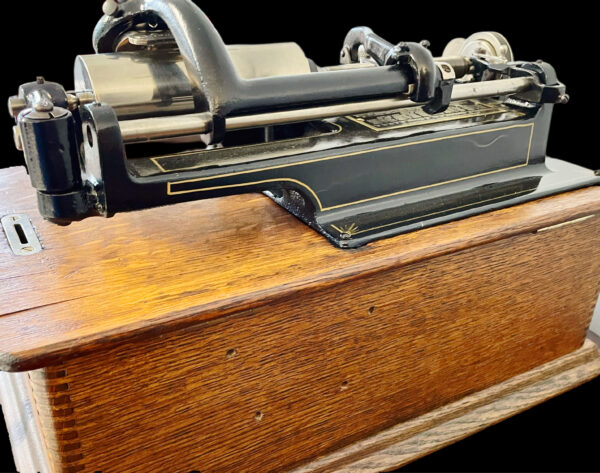 Edison Home Repeater Phonograph with Brass horn... RARE Machine - Image 5