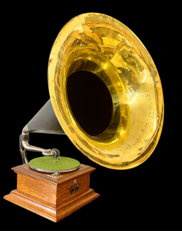 1912 Victor II Phonograph With Original Victor Horn