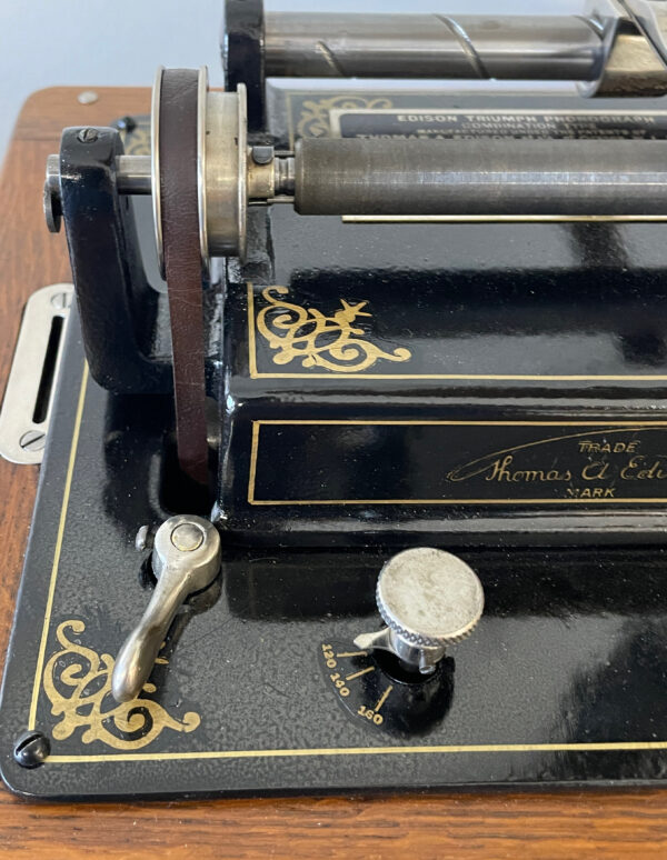 Edison Triumph “E” Phonograph with cygnet wood horn - Image 8