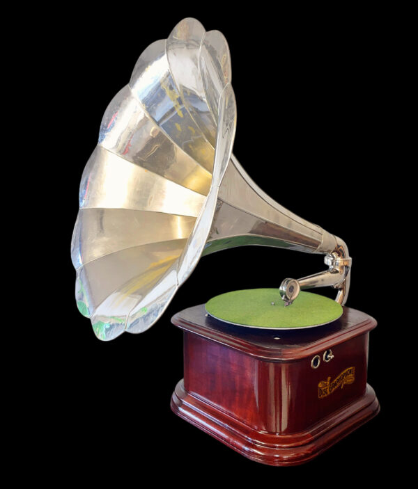 Columbia BD "Majestic" Disc Graphophone w/ Large Nickle Horn
