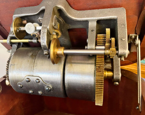 Columbia BD "Majestic" Disc Graphophone w/ Large Nickle Horn - Image 10
