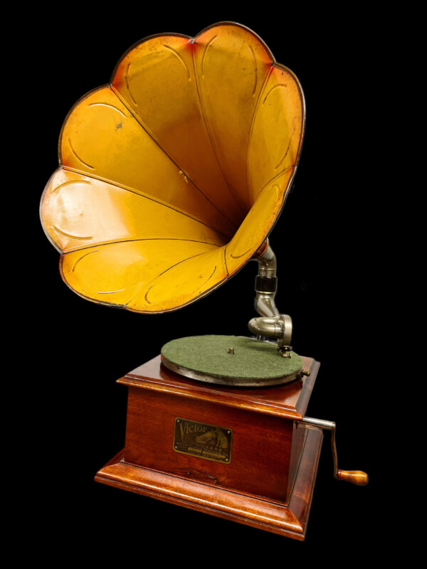 Victor Model O Phonograph – Rare Early Talking Machine (c.1901)