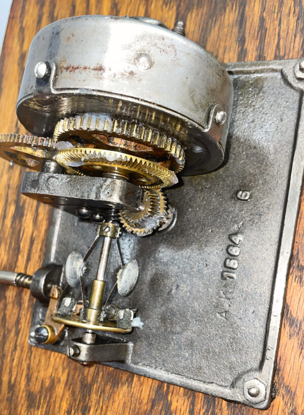 Antique Columbia “BA” Front-Mount Disc Phonograph with Blue Petal Horn – Early 1900s Vintage Record Player - Image 8