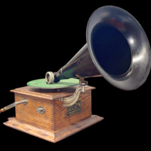 Victor Junior Phonograph – 1912 Antique Disc Player with Original Black Horn & Reproducer