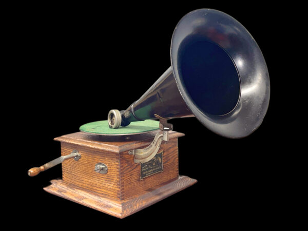 Victor Junior Phonograph – 1912 Antique Disc Player with Original Black Horn & Reproducer