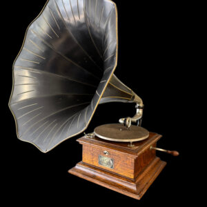 Authentic Early Victor II Phonograph – Fully Serviced, Museum‑Quality Antique Sound Machine